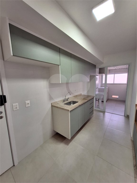 Apartamento à venda com 3 suítes em Vila Anastácio, São Paulo, SP