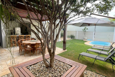 Casa à venda com 3 suítes no condomínio Villagio Di Verona, Vinhedo - SP