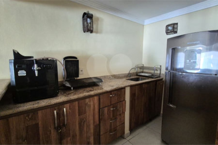 Casa à venda com 6 quartos, sendo 4 suítes, em Ferradura, Armação dos Búzios, RJ