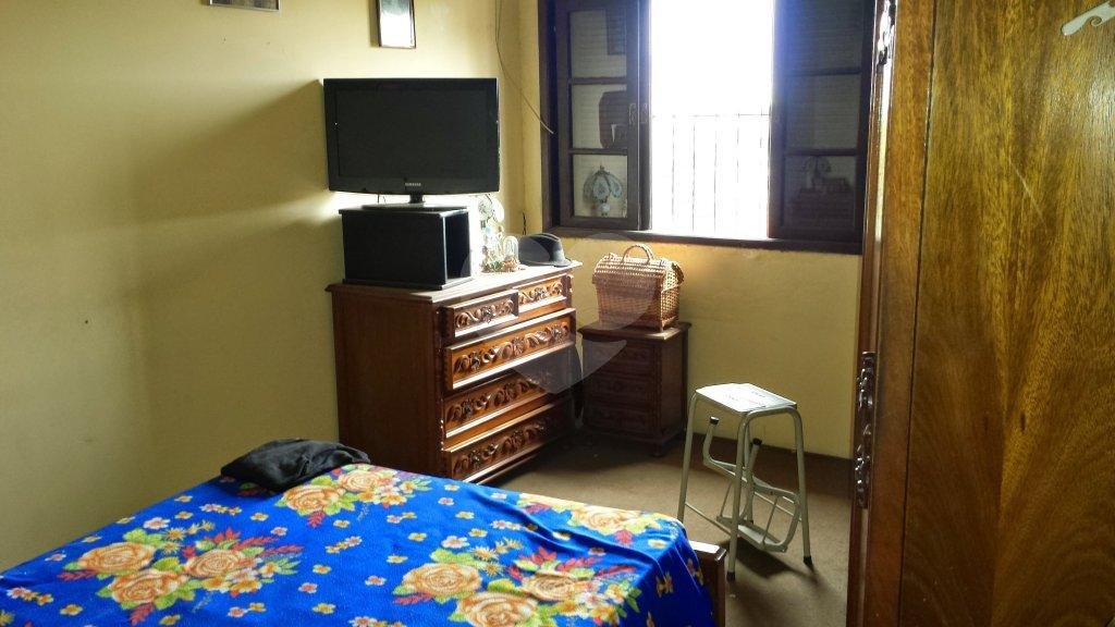 Casa à venda com 3 quartos, sendo 1 suíte, em Itaquera, São Paulo, SP