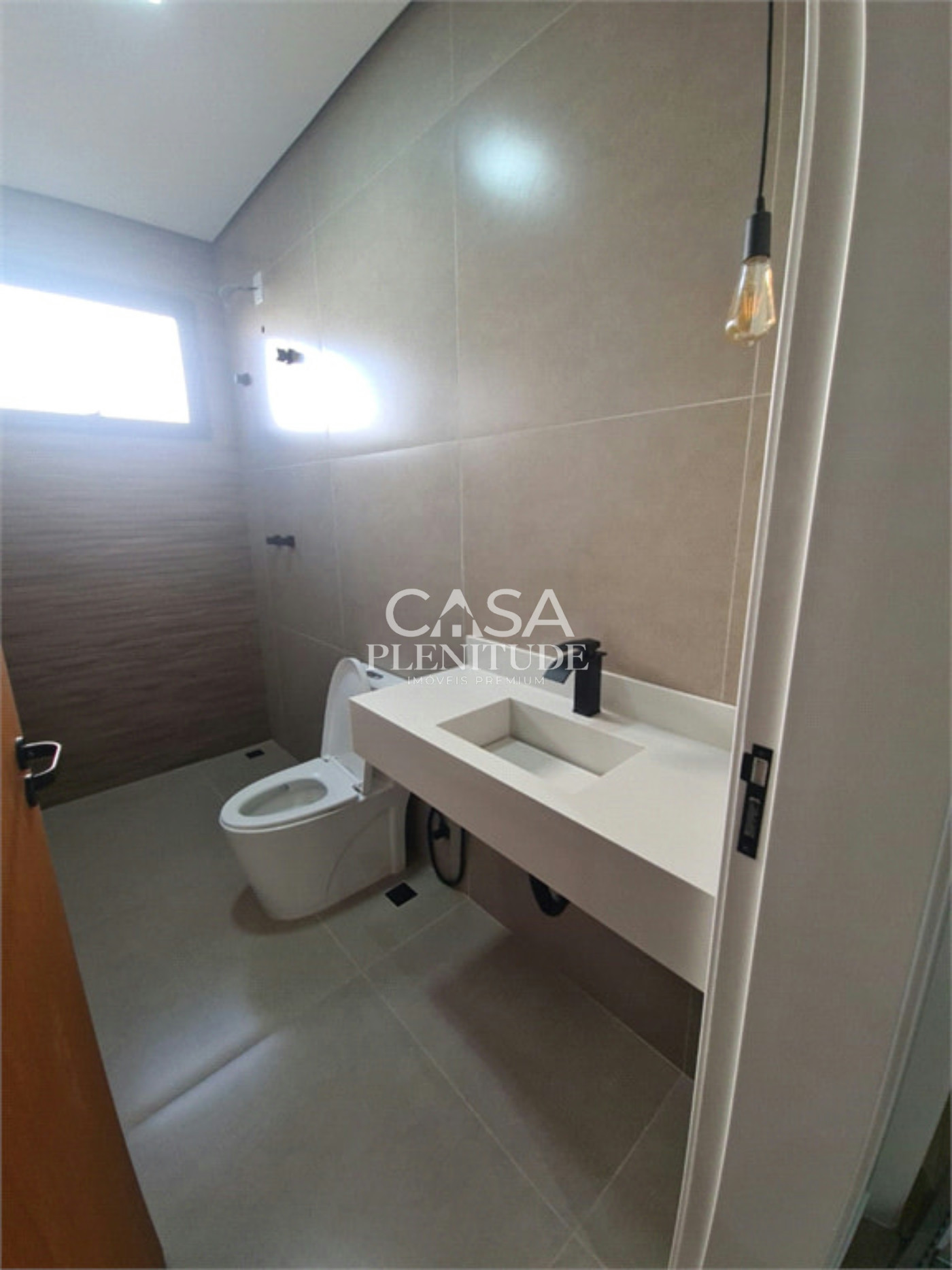 Casa em condomínio à venda com 3 quartos, sendo 1 suíte,  em Jardim Novo Horizonte, Sorocaba, SP