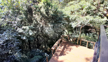 Casa à venda com 3 suítes no condomínio Alpes da Cantareira, Mairiporã - SP
