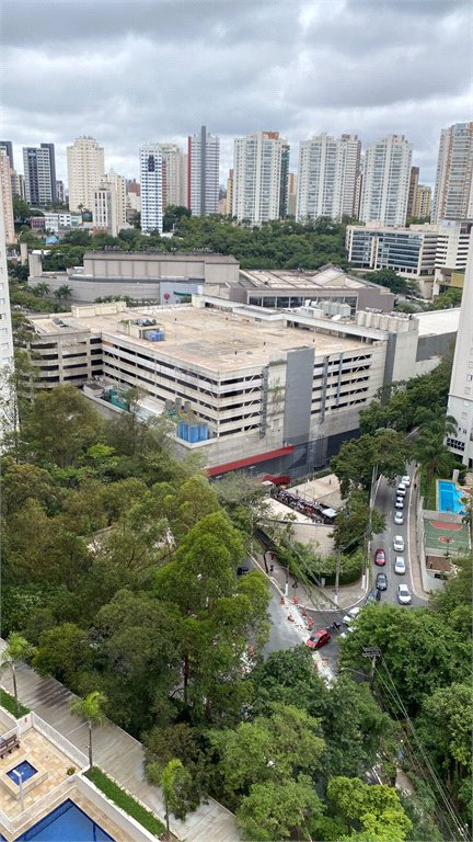 Apartamento à venda com 3 quartos, sendo 2 suítes,  em Vila Andrade, São Paulo, SP