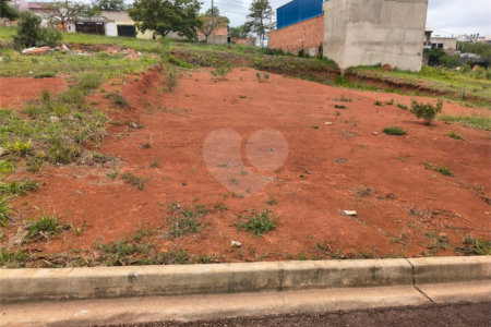 Terreno à venda em Portal dos Pinheiros Ii, Itapetininga, SP