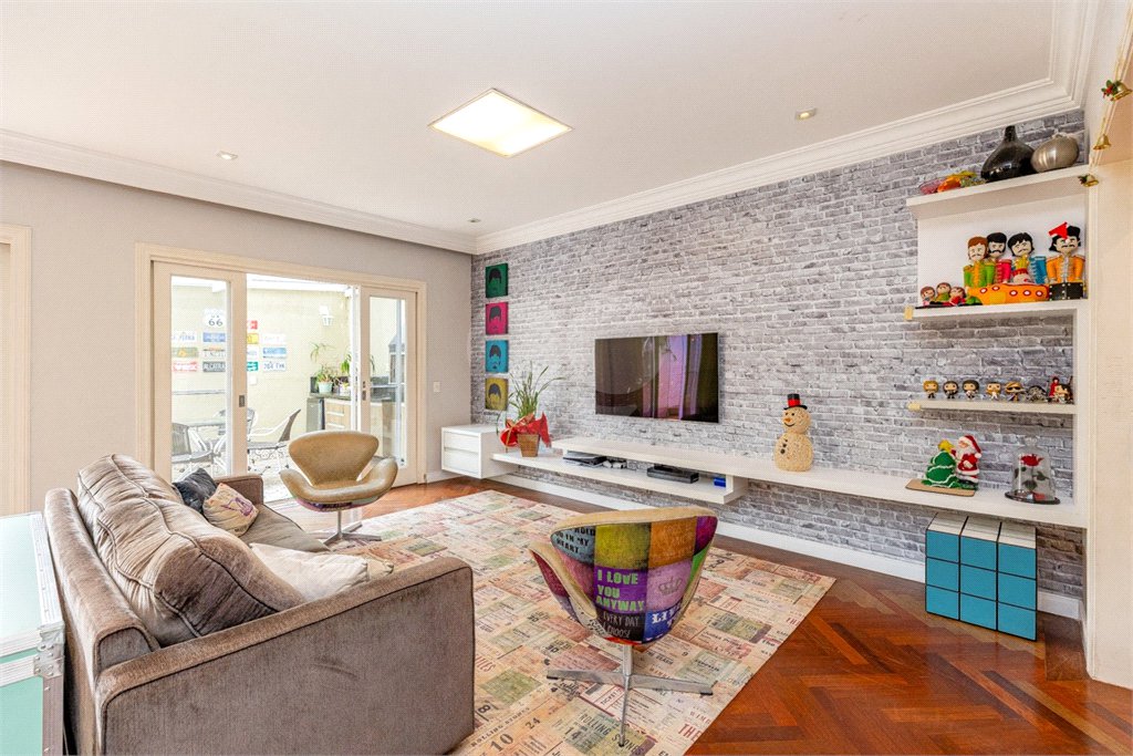 Casa à venda com 4 suítes no condomínio Saint Germain, São Paulo - SP