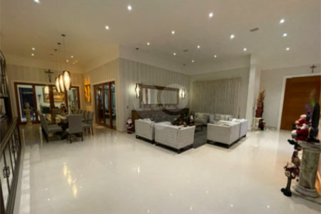 Casa à venda com 4 suítes no condomínio Halvétia Country Residencial, Indaiatuba - SP