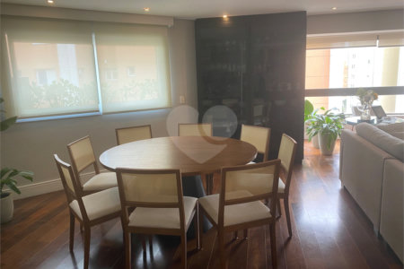 Apartamento à venda com 3 quartos, sendo 2 suítes, em Brooklin Paulista, São Paulo, SP