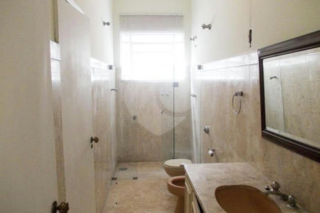 Casa à venda com 3 quartos, sendo 1 suíte, no condomínio Praça Pero Vaz de Caminha,260, São Paulo - SP