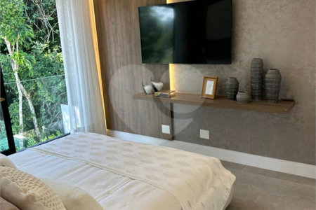 Casa à venda com 6 suítes no condomínio Golf CL, Bertioga - SP