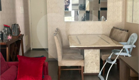 Apartamento à venda com 3 quartos, sendo 1 suíte,  em Conjunto Residencial Irai, Suzano, SP