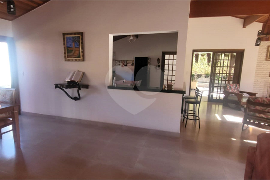 Casa à venda com 3 quartos, sendo 2 suítes,  em Mantiqueira, Mairiporã, SP