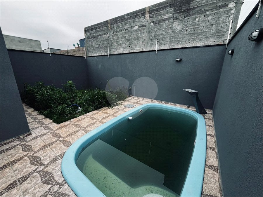 Casa à venda com 3 quartos, sendo 1 suíte, em Parque Itapê, Itapetininga, SP