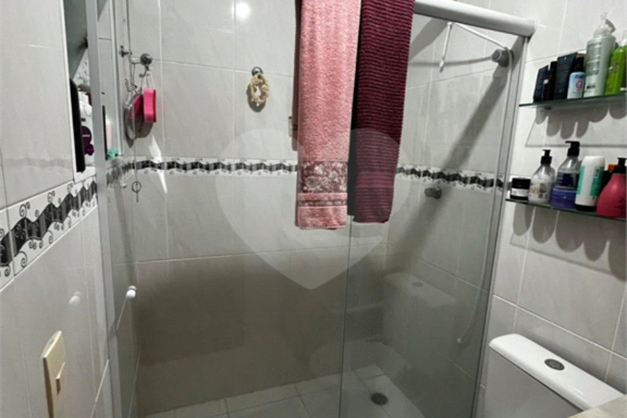 Casa à venda com 2 suítes no condomínio Residencial Maracujás, São Paulo - SP