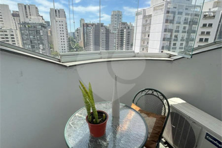 Apartamento à venda com 3 suítes em Indianópolis, São Paulo, SP