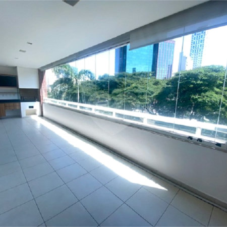 Apartamento à venda ou para alugar com 2 suítes em Itaim Bibi, São Paulo, SP