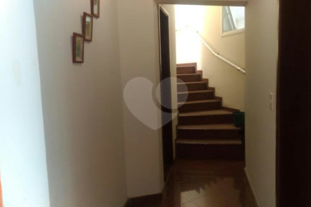 Casa à venda com 5 suítes em Arujázinho I, Ii e Iii, Arujá, SP