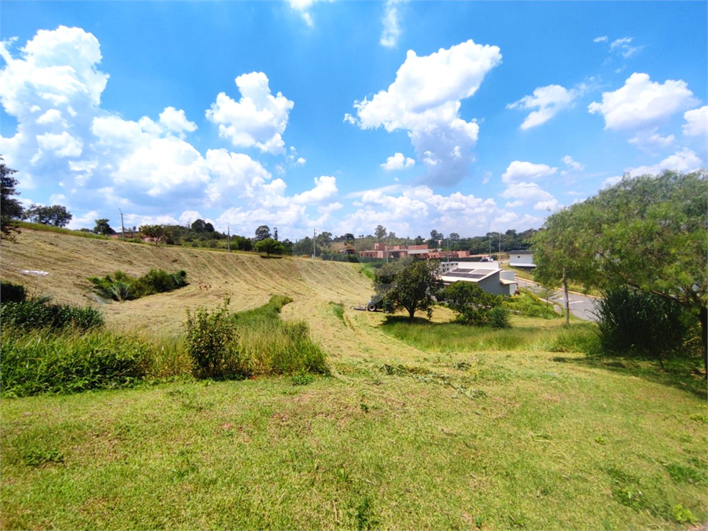 Terreno à venda no condomínio Terra Caxambu, Jundiaí - SP