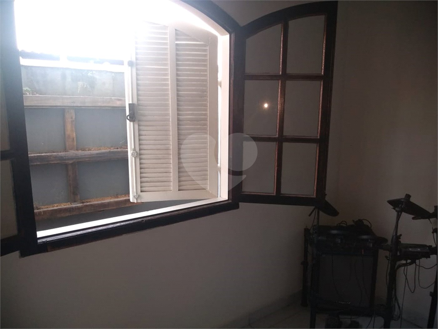 Casa Térrea à venda com 3 suítes em Jardim São Pedro, Mogi das Cruzes, SP