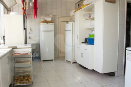 Apartamento à venda com 4 quartos, sendo 2 suítes, em Vila Buarque, São Paulo, SP
