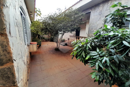 Casa à venda com 5 quartos, sendo 1 suíte,  em Jardim Anhangüera, Ribeirão Preto, SP