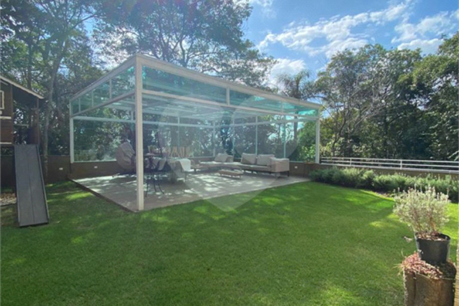 Casa à venda com 3 suítes no condomínio Parque Itatiaia, Mairiporã - SP