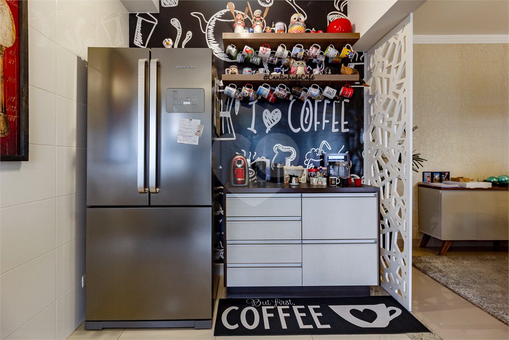 Apartamento à venda com 3 suítes em Parque Reboucas, São Paulo, SP