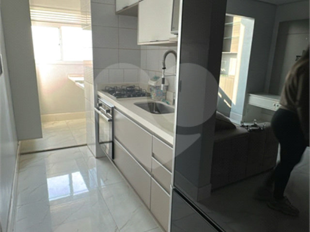 Apartamento para alugar com 3 quartos, sendo 1 suíte,  em Morumbi, São Paulo, SP