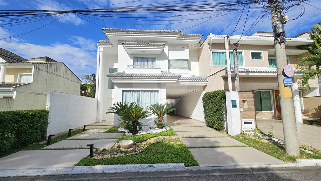 Casa à venda com 3 suítes no condomínio Golden Village., Rio de Janeiro - RJ