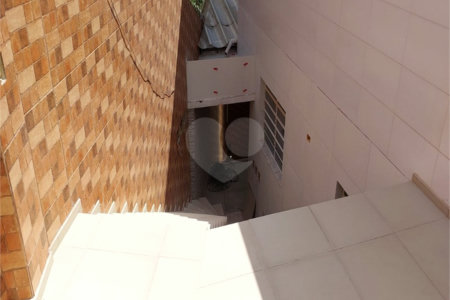 Sobrado à venda com 3 quartos, sendo 2 suítes, em Vila Paulicéia, São Paulo, SP