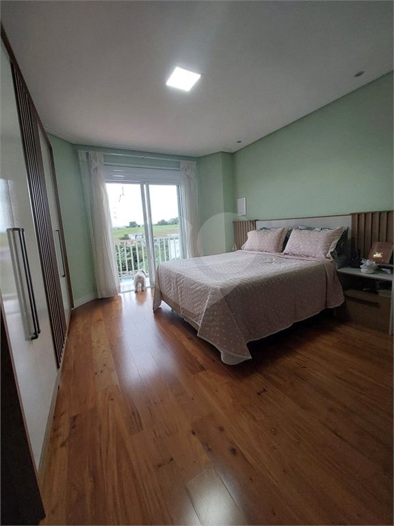 Sobrado à venda com 3 quartos, sendo 1 suíte, em Vila Nova Socorro, Mogi das Cruzes, SP