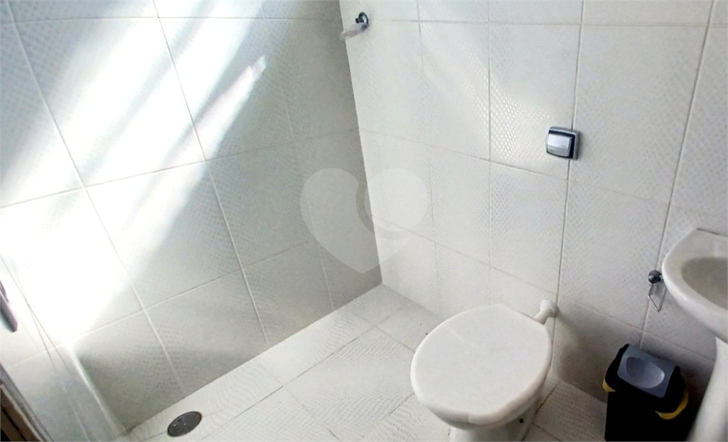 Casa à venda com 2 quartos, sendo 1 suíte, no condomínio Residencial Mirage, Mogi das Cruzes - SP