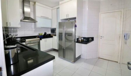 Casa à venda com 3 quartos, sendo 1 suíte,  no condomínio Taquaral Village, São Paulo - SP