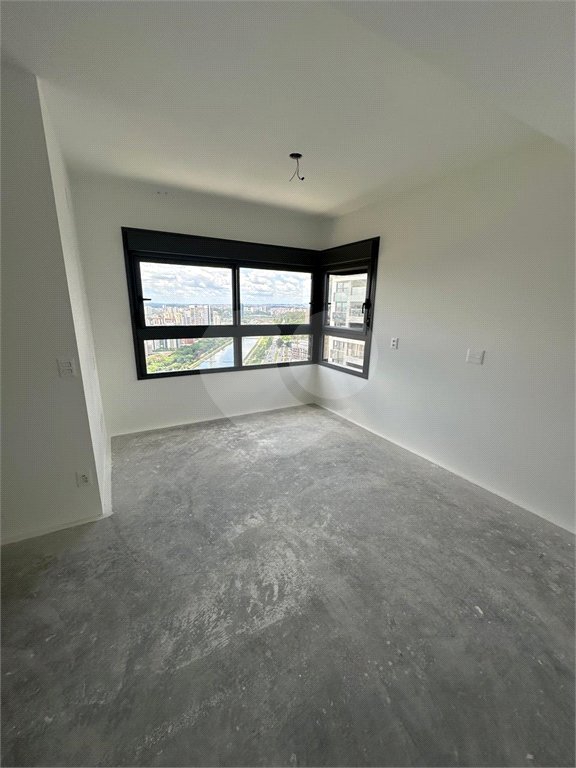 Apartamento à venda com 2 suítes em Jardim Morumbi, São Paulo, SP