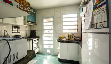 Casa à venda com 3 quartos, sendo 1 suíte,  no condomínio Inter Ville Condominium House, São Paulo - SP