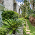 Casa Térrea à venda com 4 suítes em Jardim Cordeiro, São Paulo, SP