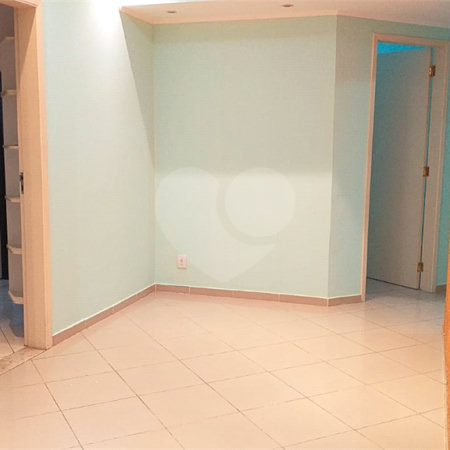 Apartamento à venda com 3 quartos, sendo 1 suíte,  em Vila Gustavo, São Paulo, SP