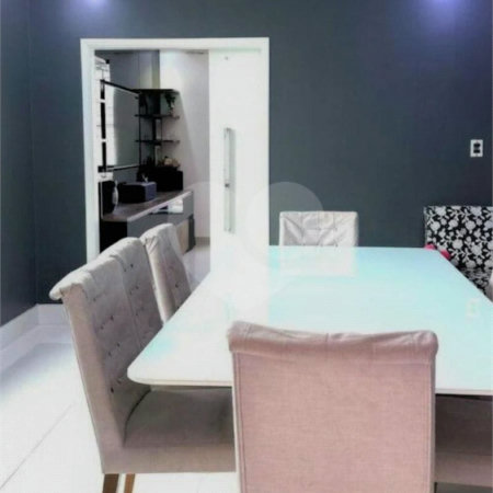 Casa à venda com 4 quartos, sendo 2 suítes, em Pinheiros, São Paulo, SP