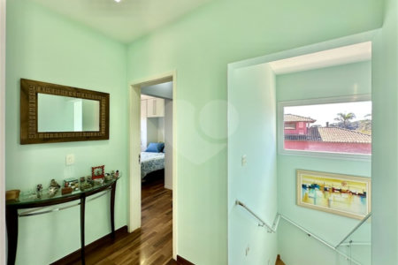 Casa à venda com 3 suítes no condomínio Golf Village, Carapicuíba - SP