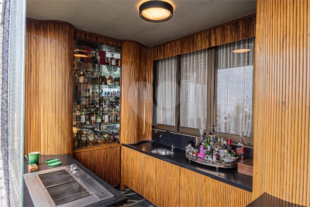 Apartamento à venda com 3 suítes em Vila Suzana, São Paulo, SP