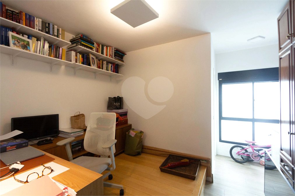 Apartamento à venda com 4 suítes em Vila Nova Conceição, São Paulo, SP