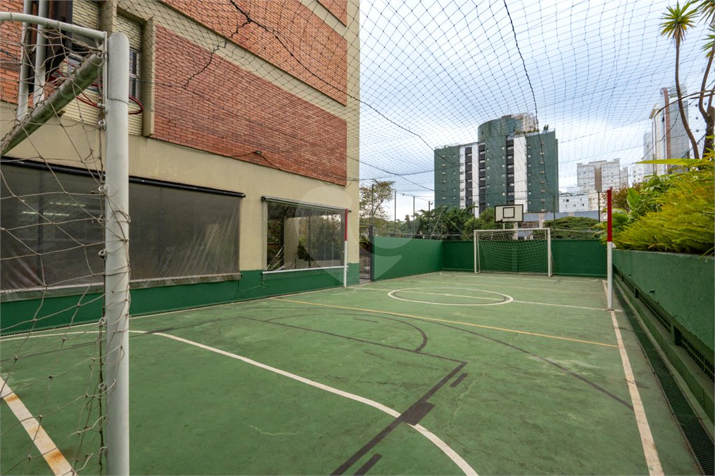 Apartamento à venda com 3 quartos, sendo 1 suíte,  em Brooklin, São Paulo, SP