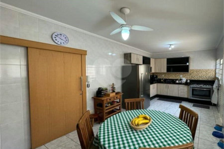 Casa Térrea à venda com 4 quartos, sendo 1 suíte, no Brasil, Itu, SP