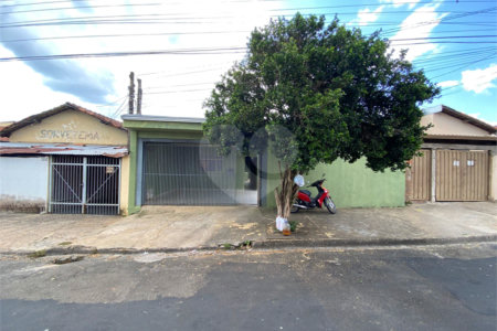 Casa à venda com 2 quartos em Loteamento Municipal São Carlos 3, São Carlos, SP