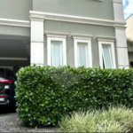 Casa à venda com 4 quartos, sendo 3 suítes,  no condomínio Vila das Flores, São Paulo - SP