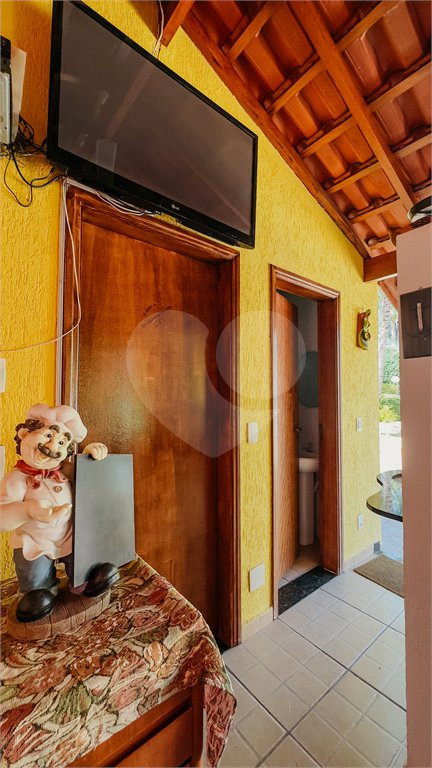Casa à venda com 4 suítes no condomínio Monte Belo, Salto - SP