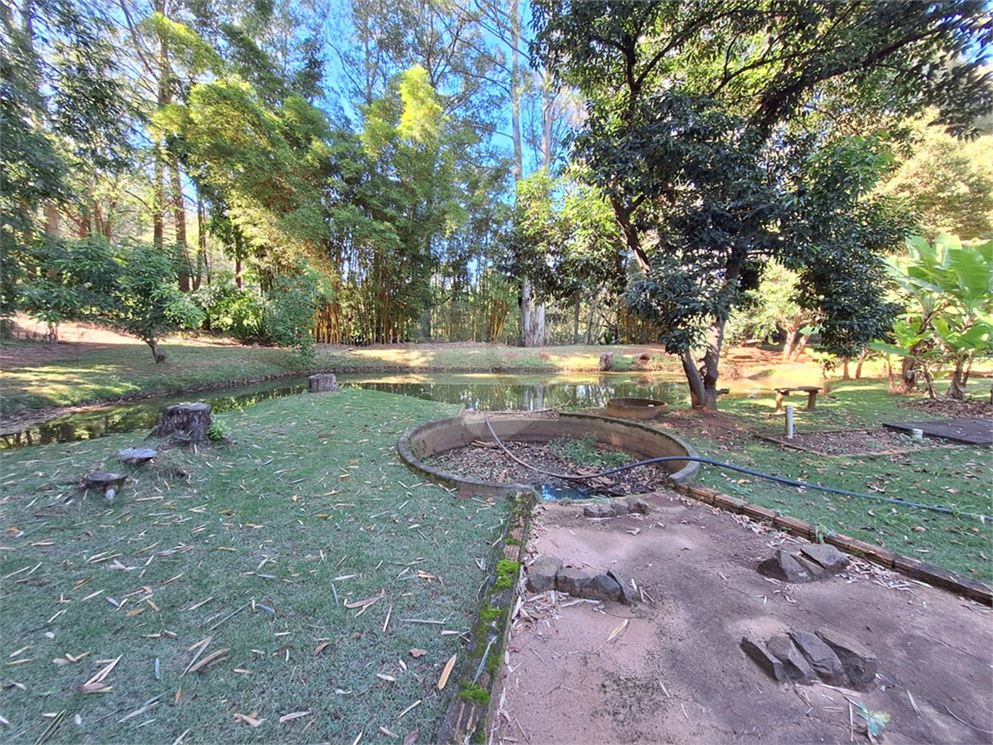 Chácara à venda com 3 quartos, sendo 1 suíte, em Chácara de Recreio Jardim Alvorada, Botucatu, SP