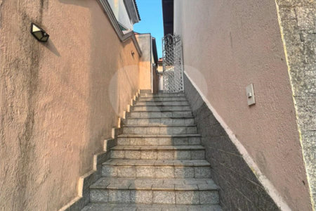 Sobrado à venda ou para alugar com 3 quartos, sendo 2 suítes,  em Arujázinho Iv, Arujá, SP