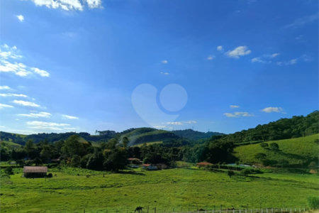 Terreno a venda no Bairro da Cachoeira em Atibaia