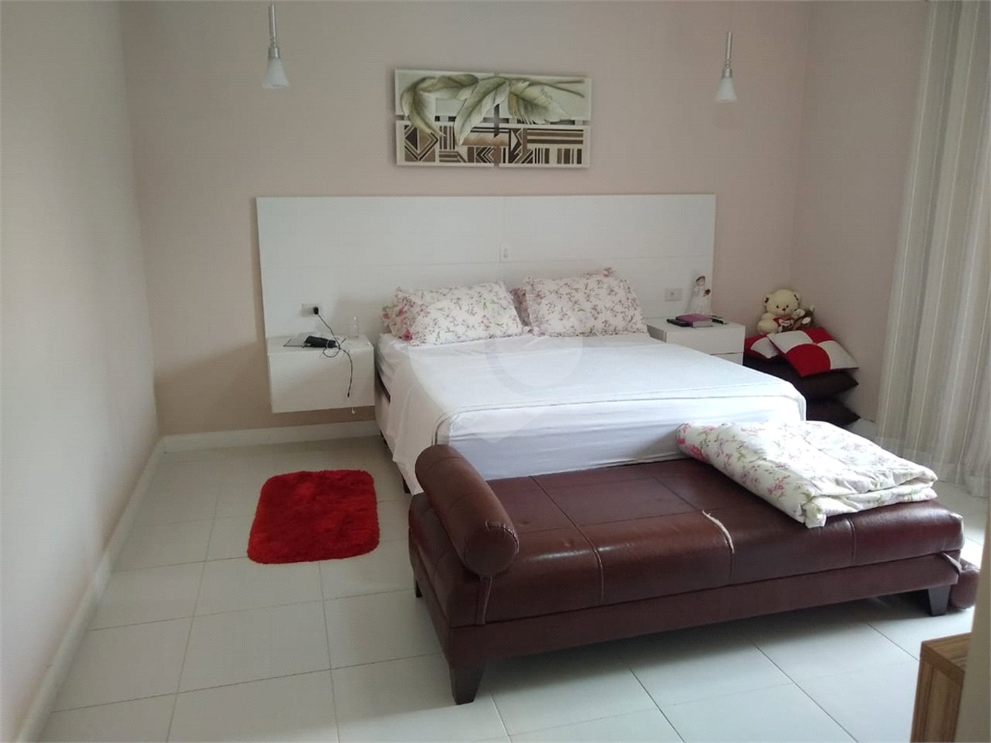 Casa à venda com 5 quartos, sendo 4 suítes,  no condomínio Parque Shambala, Atibaia - SP