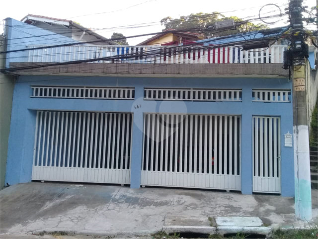Sobrado à venda com 3 quartos em Tremembé, São Paulo, SP